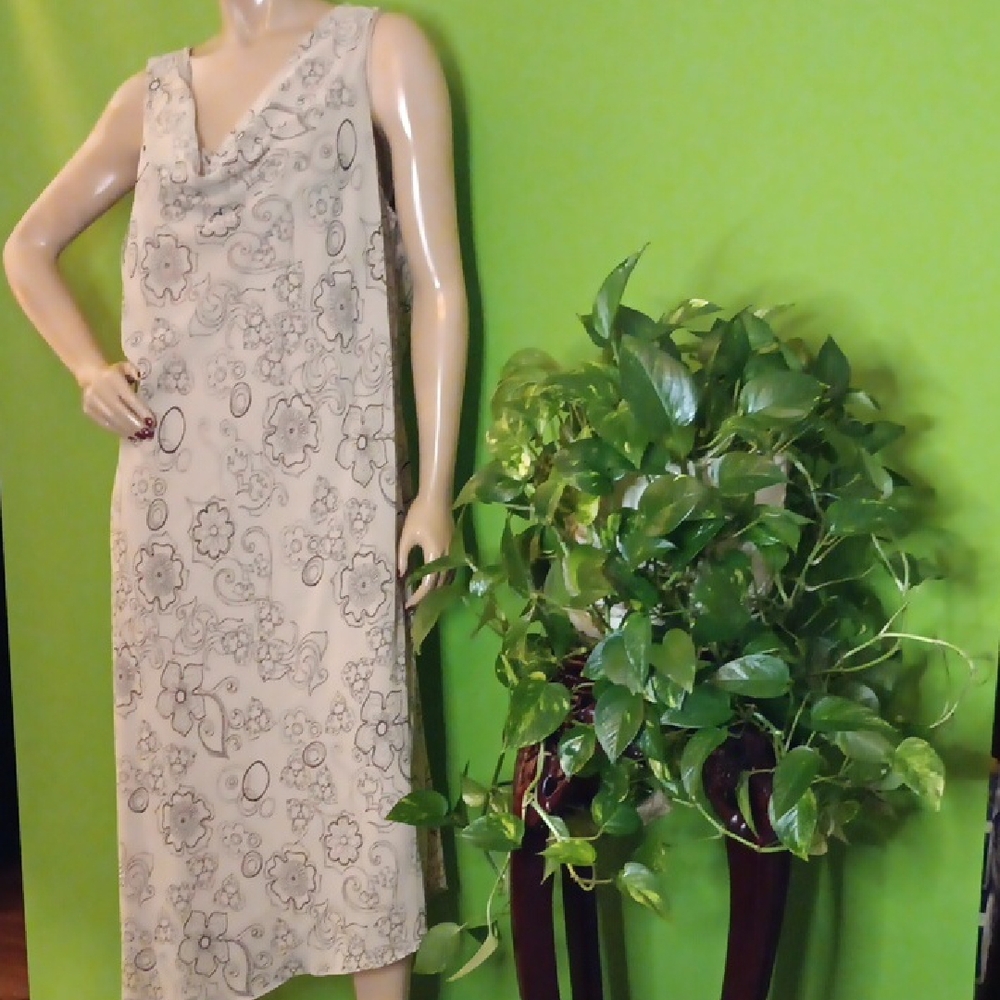 Esmeralda Fashion Sleeveless PaisleyMaxi Dress, Sz. 18W